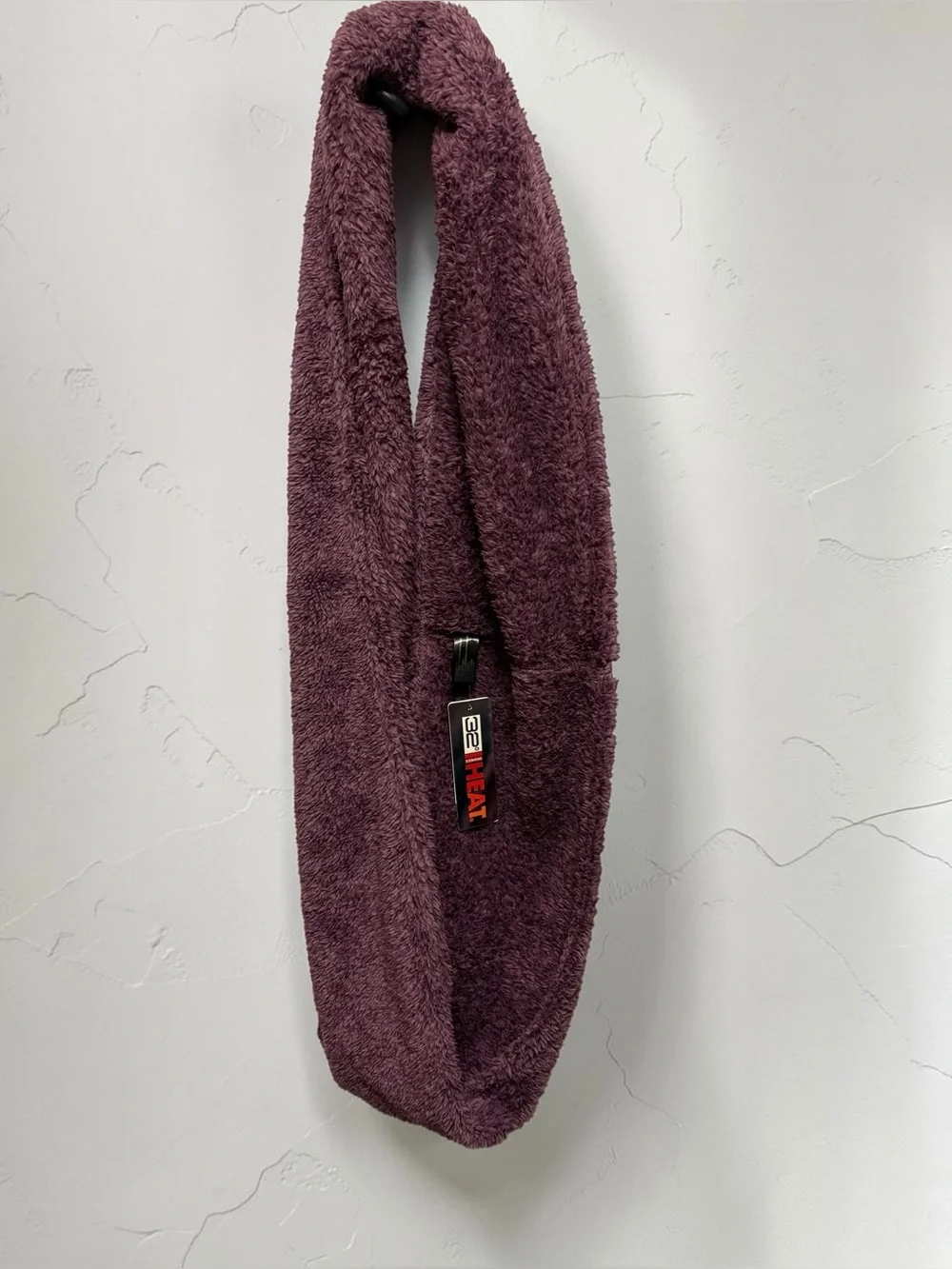 NWT 32 Degrees Heat & Cool Plush Infinity Scarf in Grape Ade Color